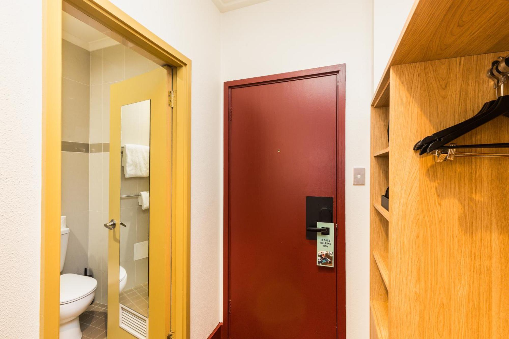 Statesman Hotel Canberra Kamer foto