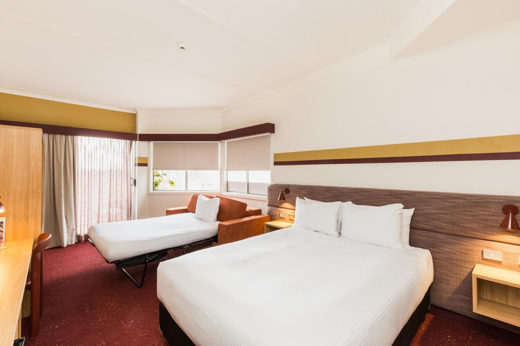 Statesman Hotel Canberra Buitenkant foto